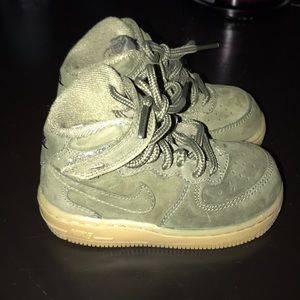 Size 6c Nike Air Force 1’s